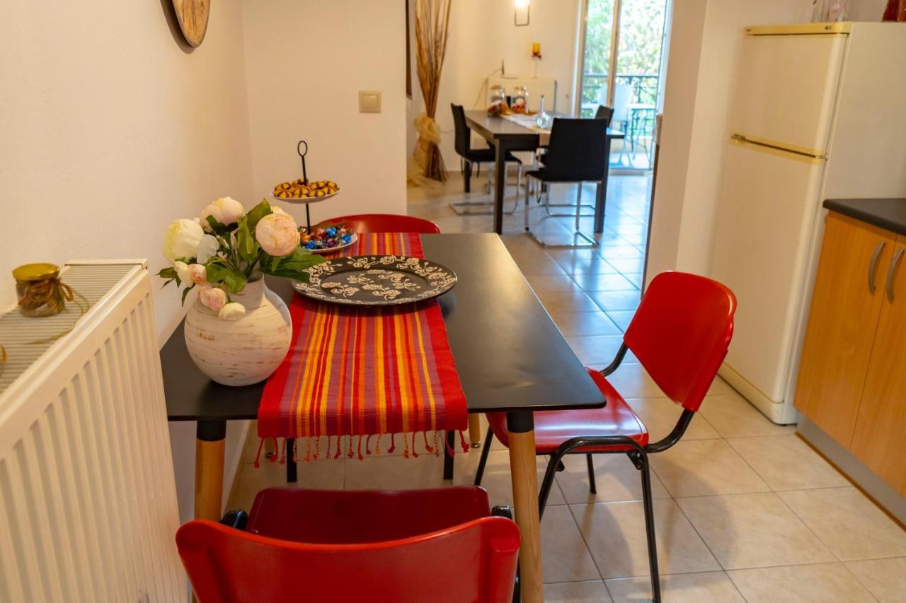 A Quiet Apartment Close To The Sea Гувес Екстер'єр фото