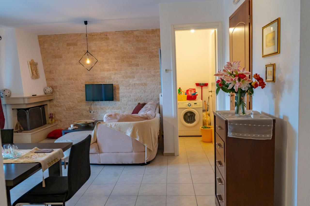 A Quiet Apartment Close To The Sea Гувес Екстер'єр фото