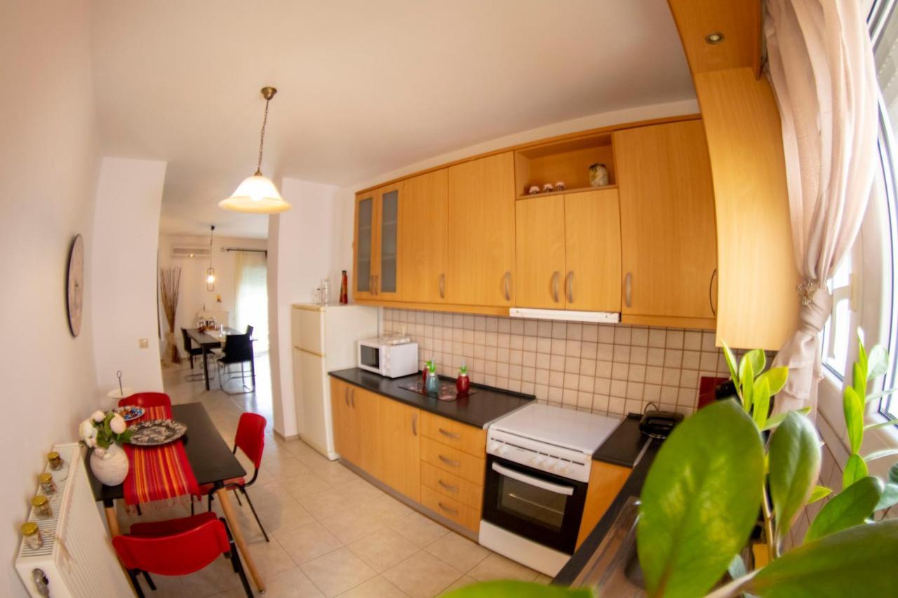 A Quiet Apartment Close To The Sea Гувес Екстер'єр фото