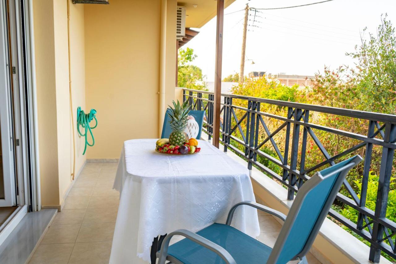 A Quiet Apartment Close To The Sea Гувес Екстер'єр фото